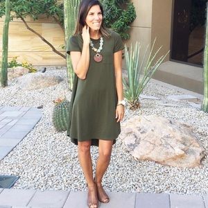 LuLaRoe Carly Dark Green, Small (6-8)